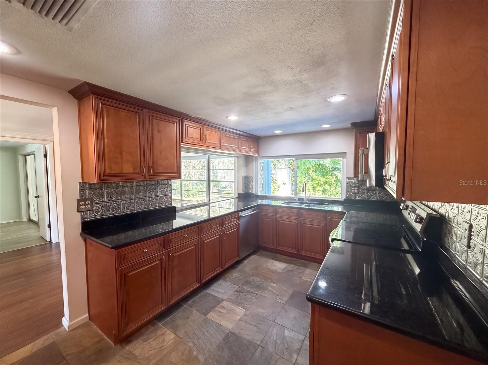 Single Family Residence at 4111 WOODSVILLE DR, NEW PORT RICHEY, photo 8 of 24