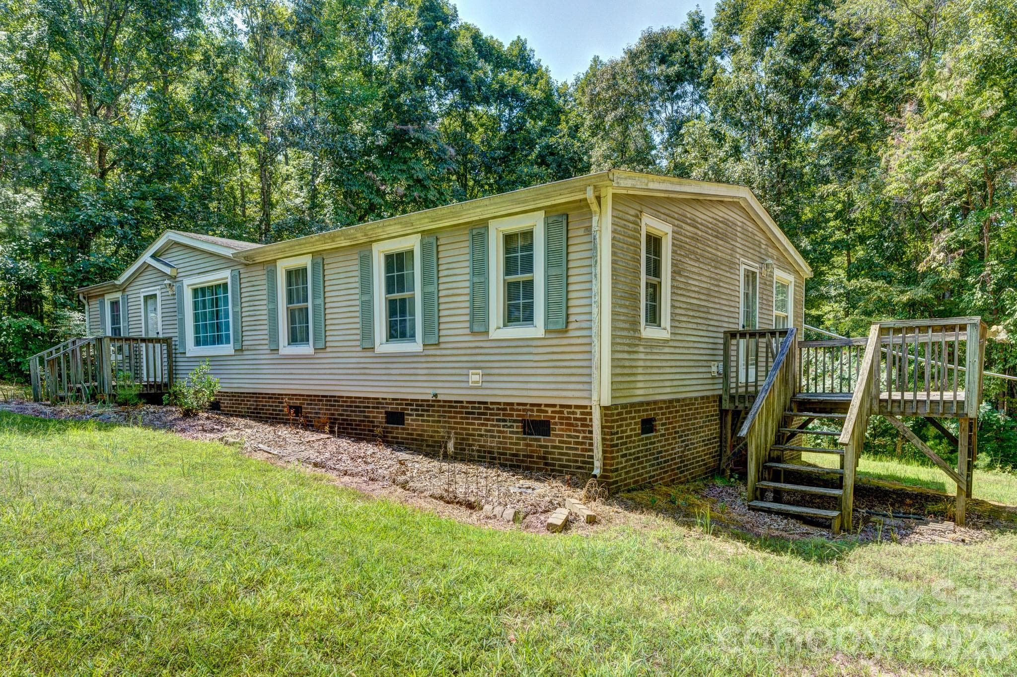 Single Family Residence at 1218 Forest Ridge Drive, Bessemer City, photo 14 of 16