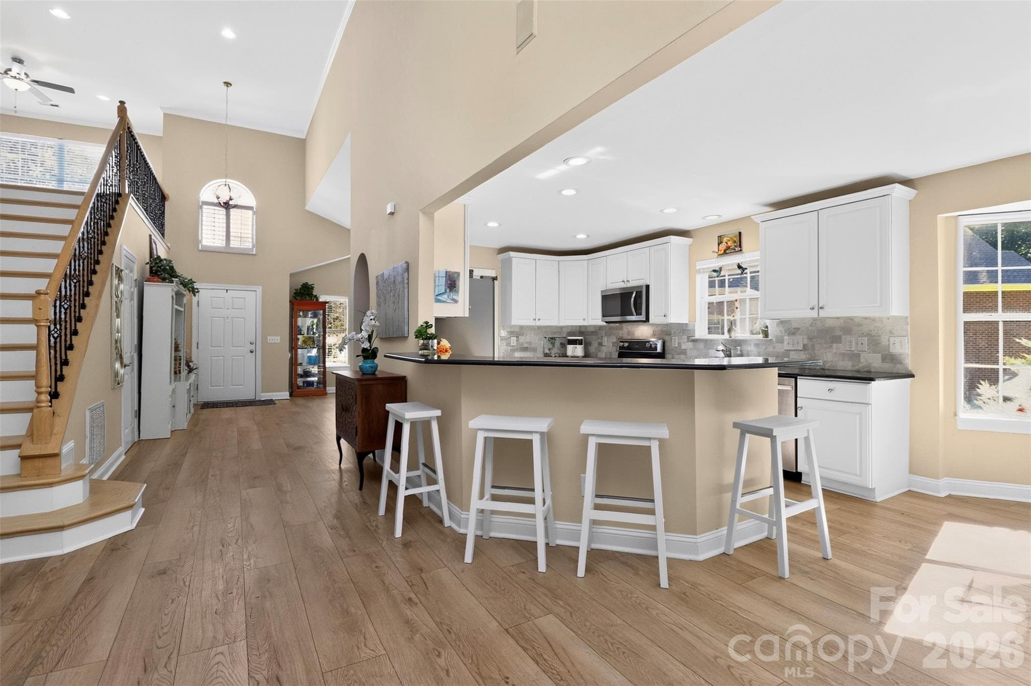 Single Family Residence at 15703 Edenfield Drive, Huntersville, photo 10 of 40