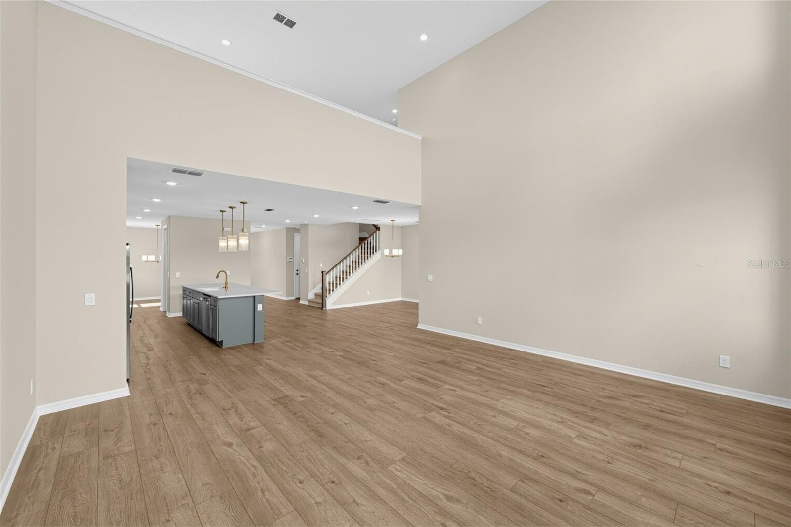 Single Family Residence at 3218 SAILHOUSE DR, ST CLOUD, photo 5 of 33