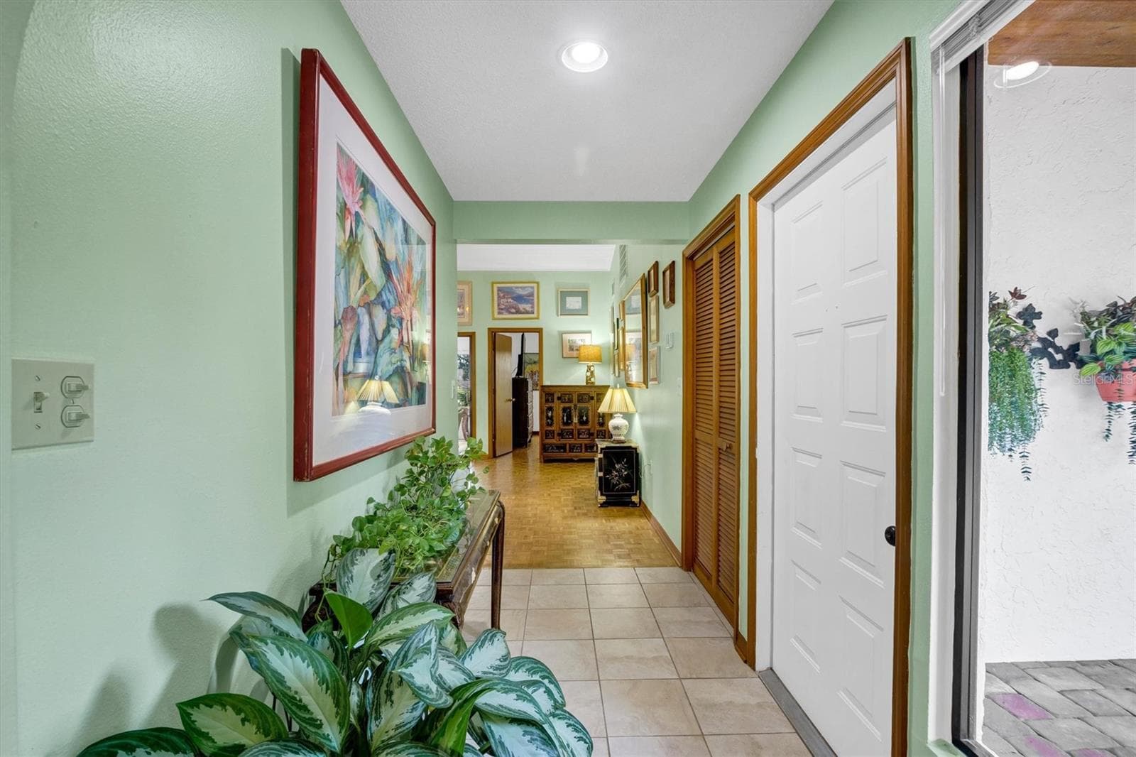 Villa at 559 CLUBHOUSE DR, LAKE WALES, photo 7 of 58