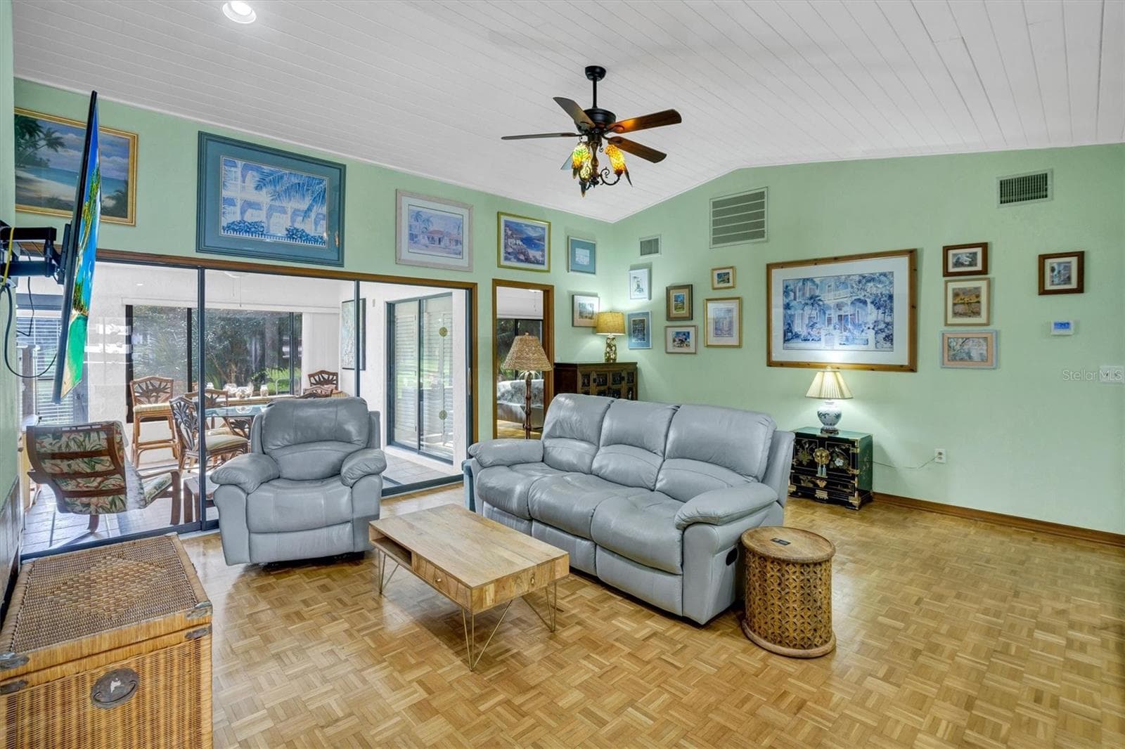 Villa at 559 CLUBHOUSE DR, LAKE WALES, photo 11 of 58