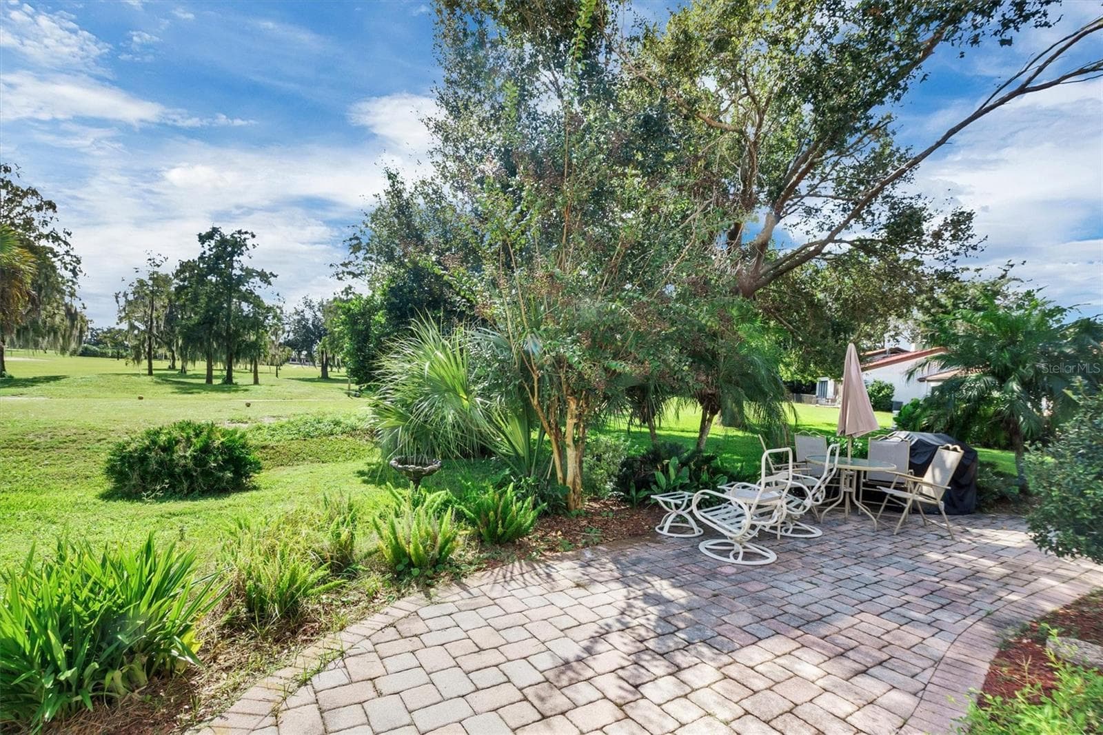 Back deck - 559 CLUBHOUSE DR, LAKE WALES