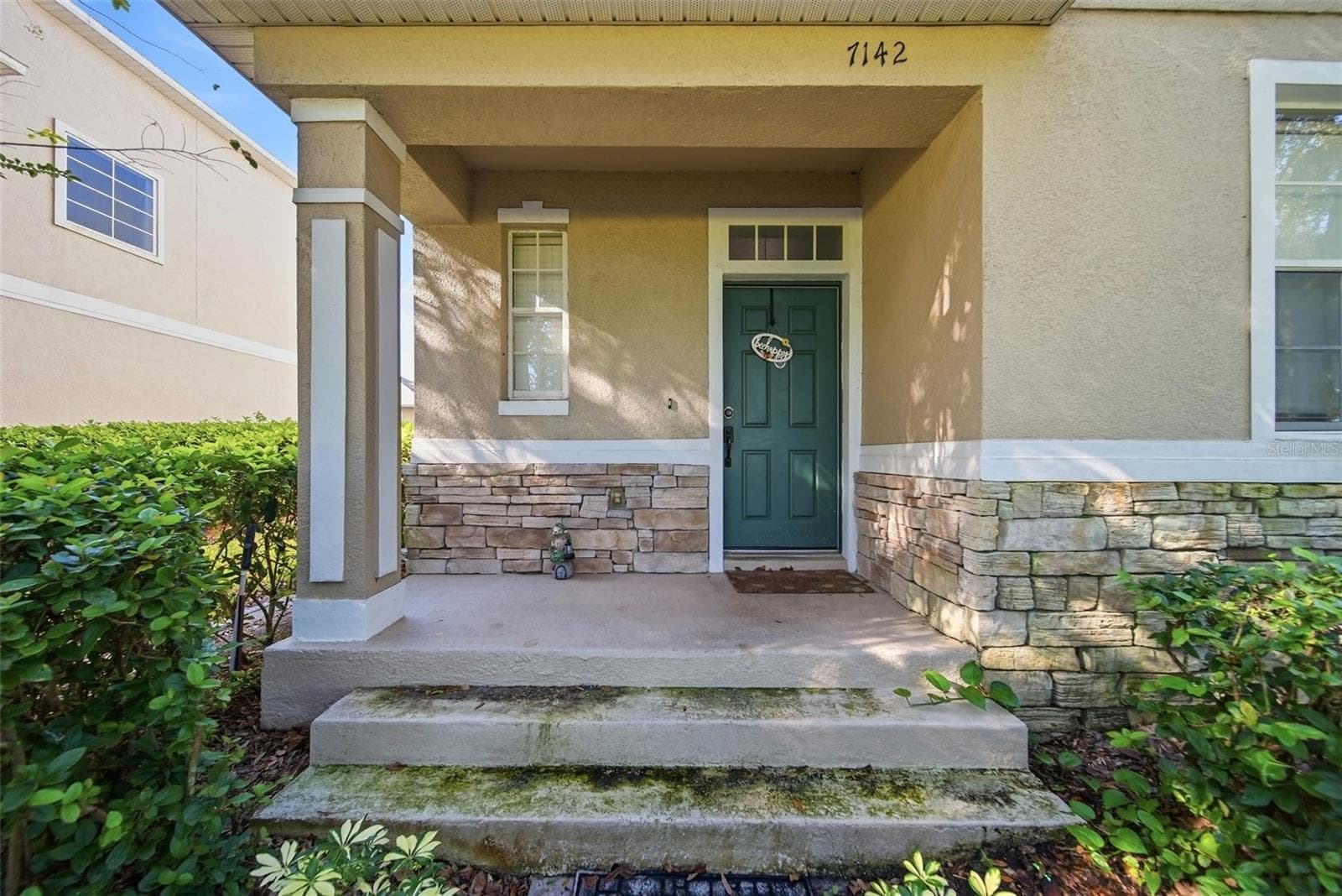 Townhouse at 7142 FIVE OAKS DR, HARMONY, photo 4 of 31