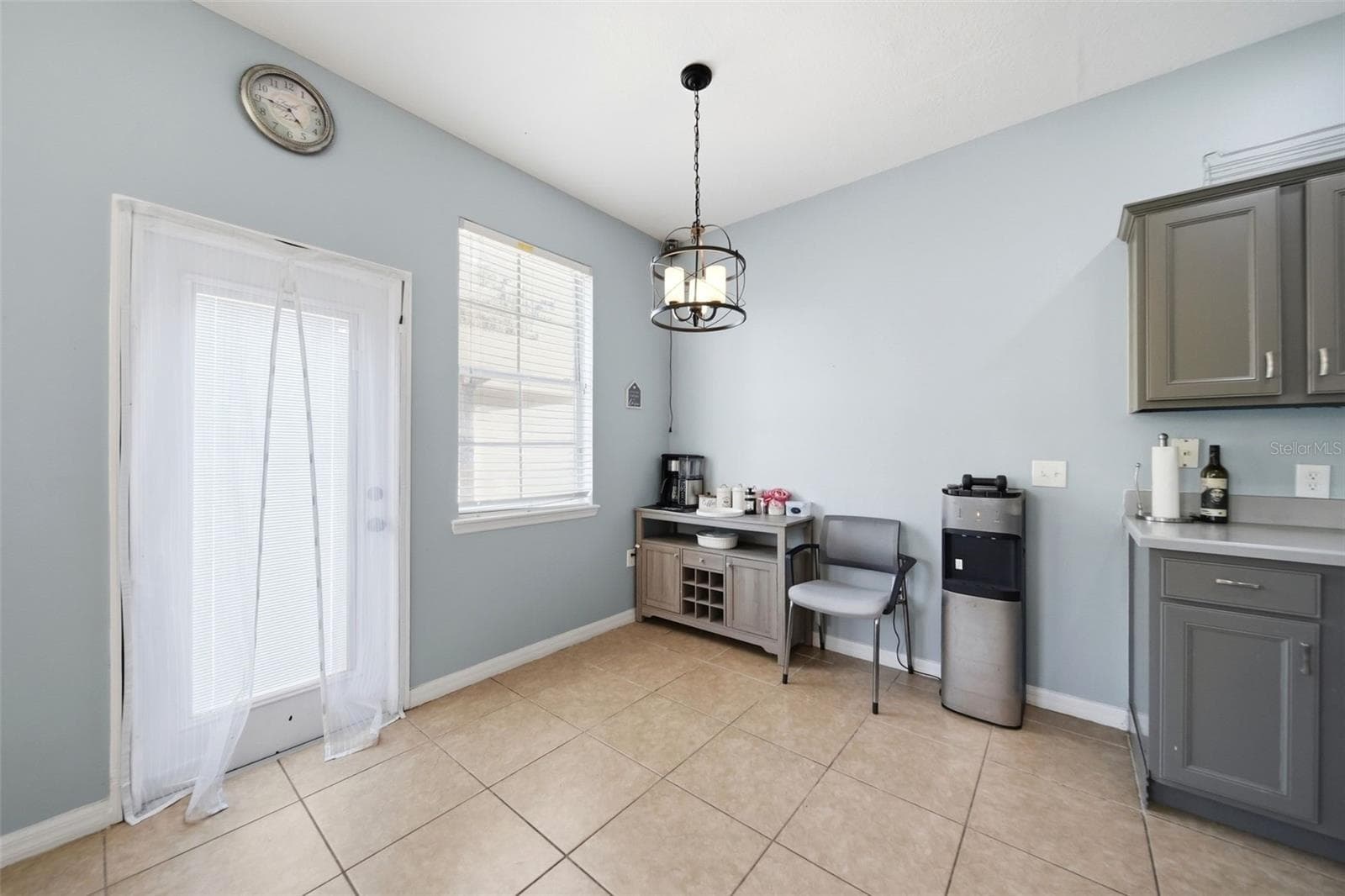 Townhouse at 7142 FIVE OAKS DR, HARMONY, photo 12 of 31