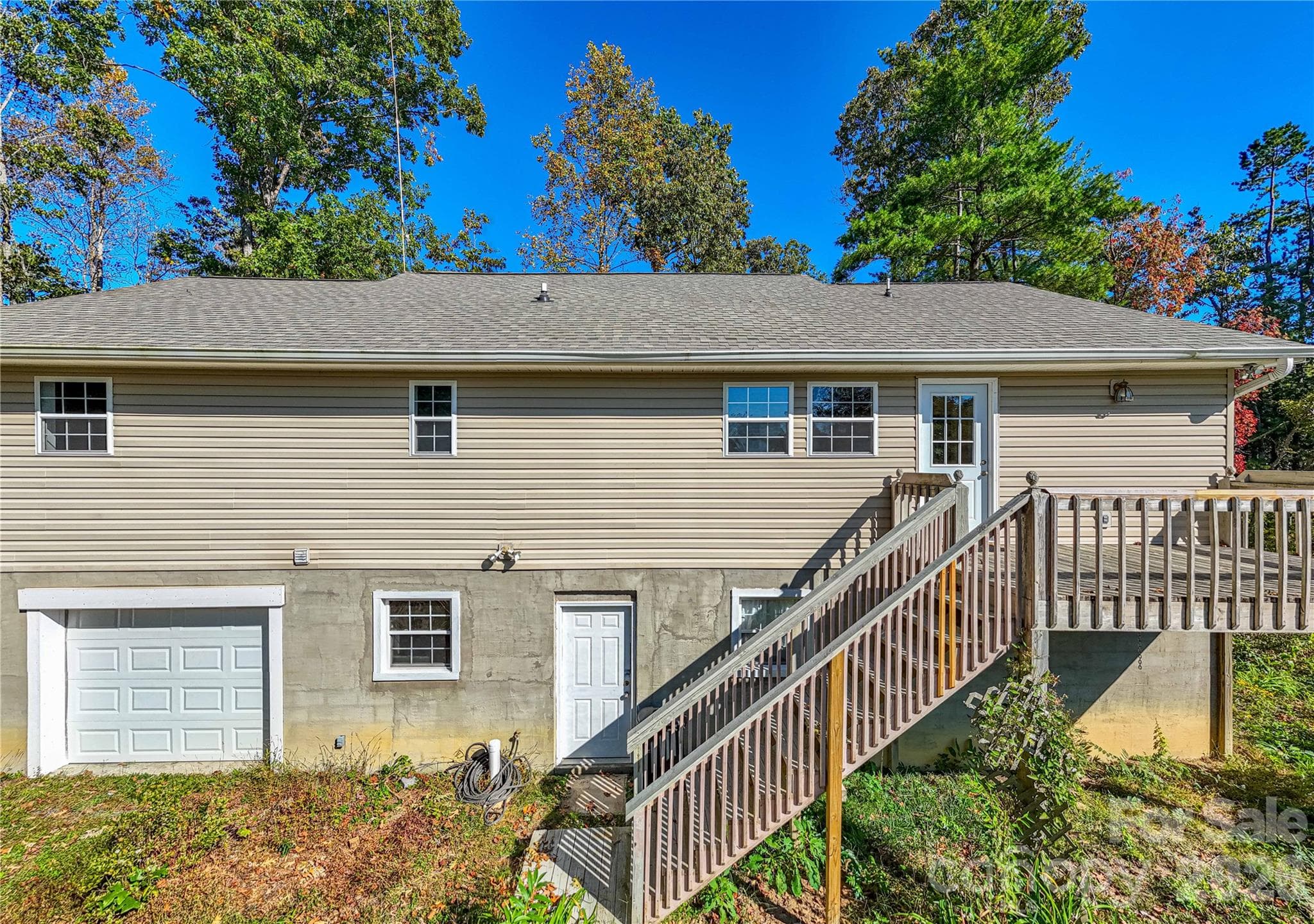 Single Family Residence at 3 Edna Oaks Road, Hendersonville, photo 33 of 43