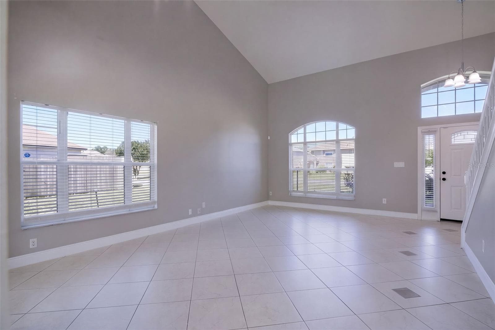 Single Family Residence at 7694 COUNTRY RUN PKWY, ORLANDO, photo 9 of 51