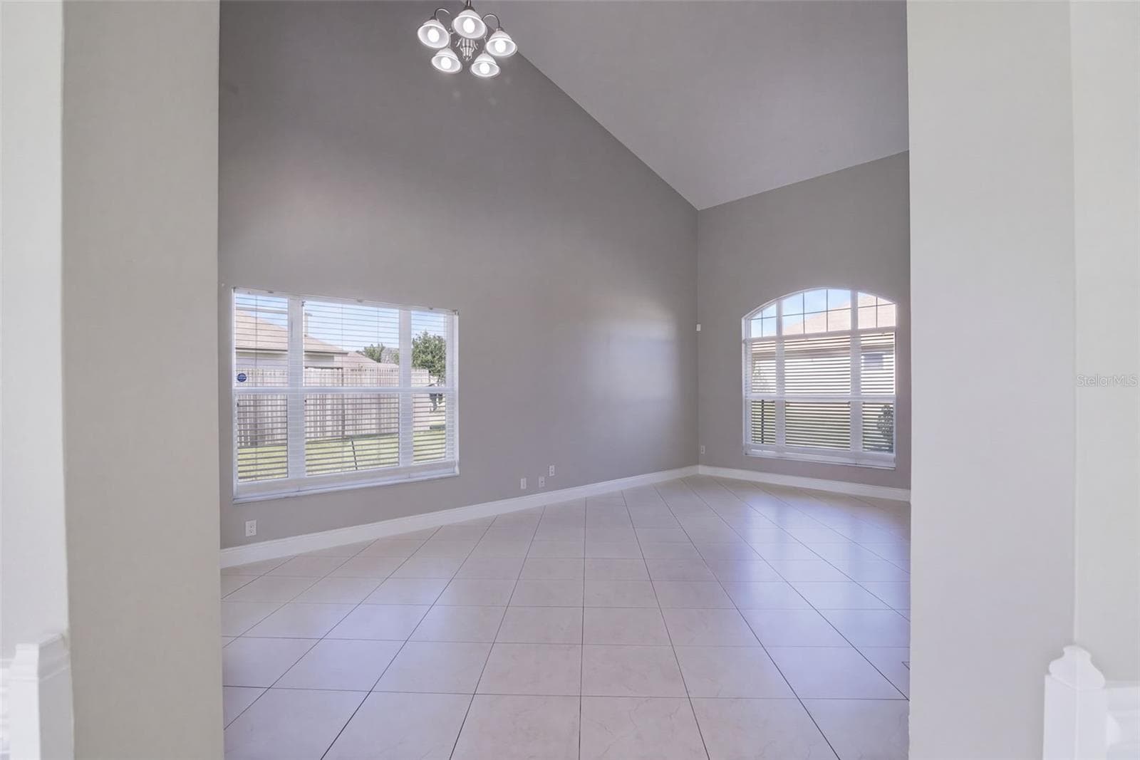Single Family Residence at 7694 COUNTRY RUN PKWY, ORLANDO, photo 11 of 51
