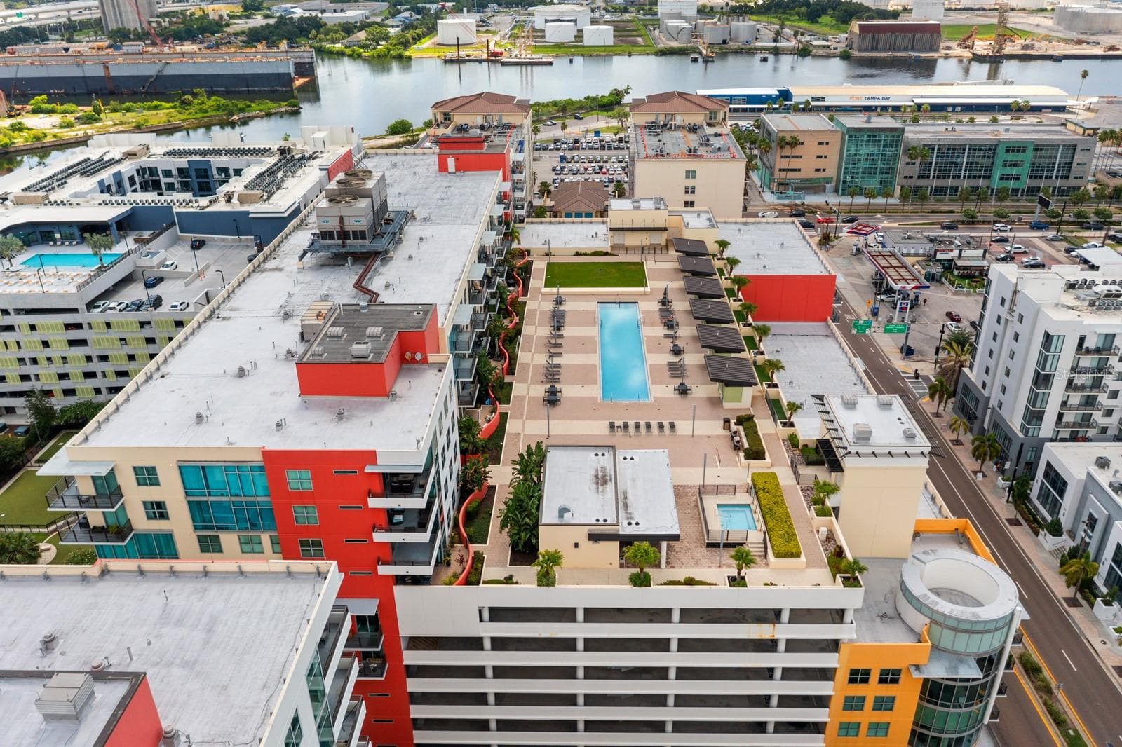 Condominium at 1208 E KENNEDY BLVD #723, TAMPA, photo 2 of 27