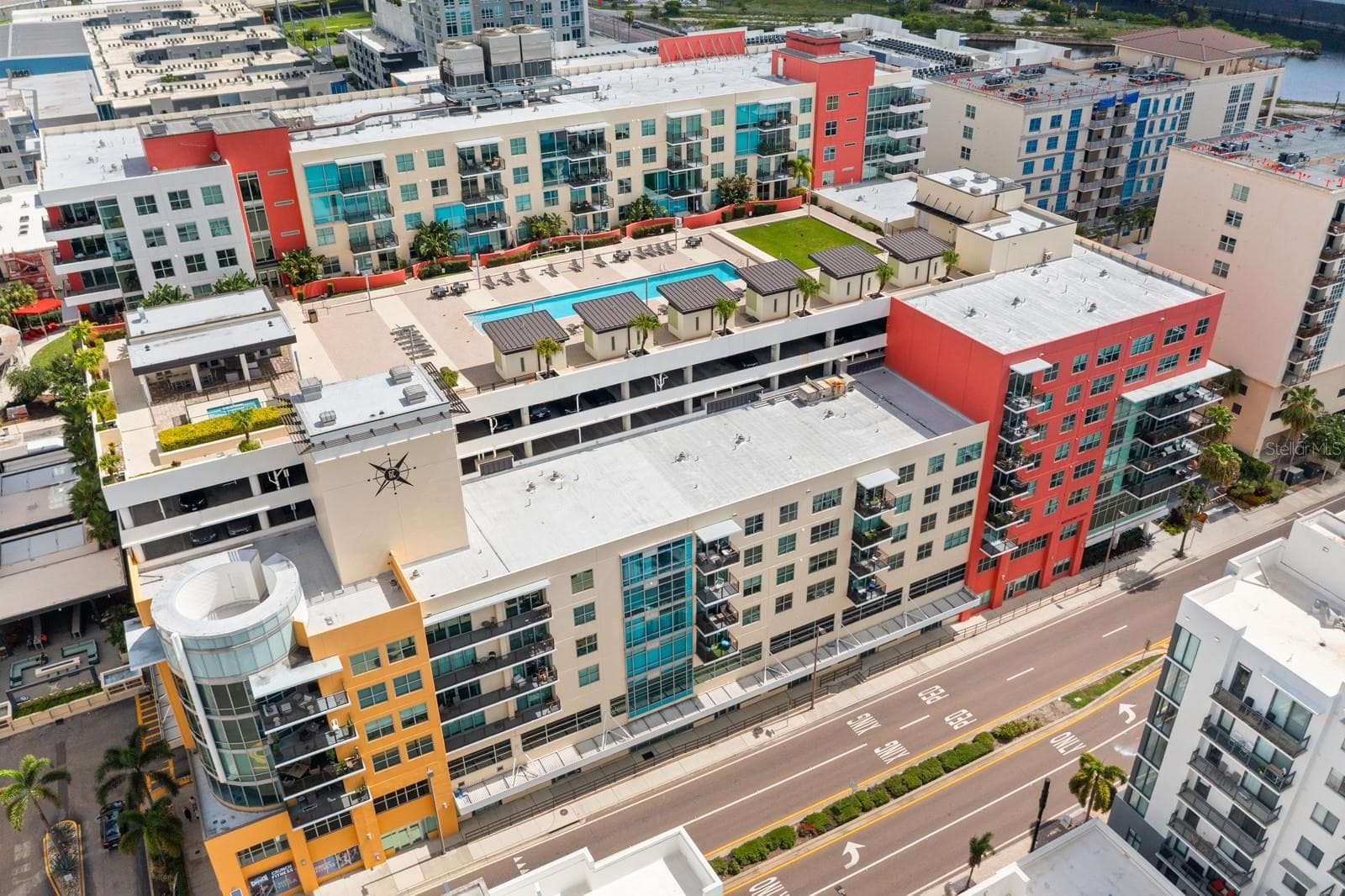 Condominium at 1208 E KENNEDY BLVD #723, TAMPA, photo 4 of 27