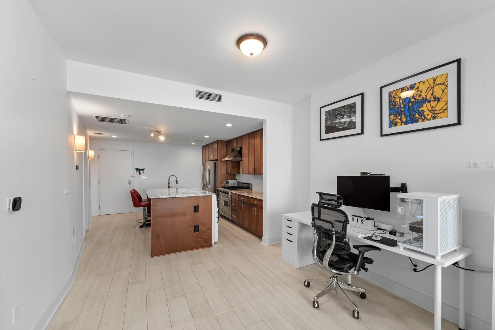 Condominium at 1208 E KENNEDY BLVD #723, TAMPA, photo 13 of 27