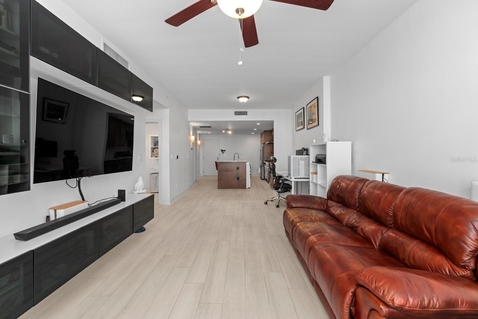 Condominium at 1208 E KENNEDY BLVD #723, TAMPA, photo 14 of 27
