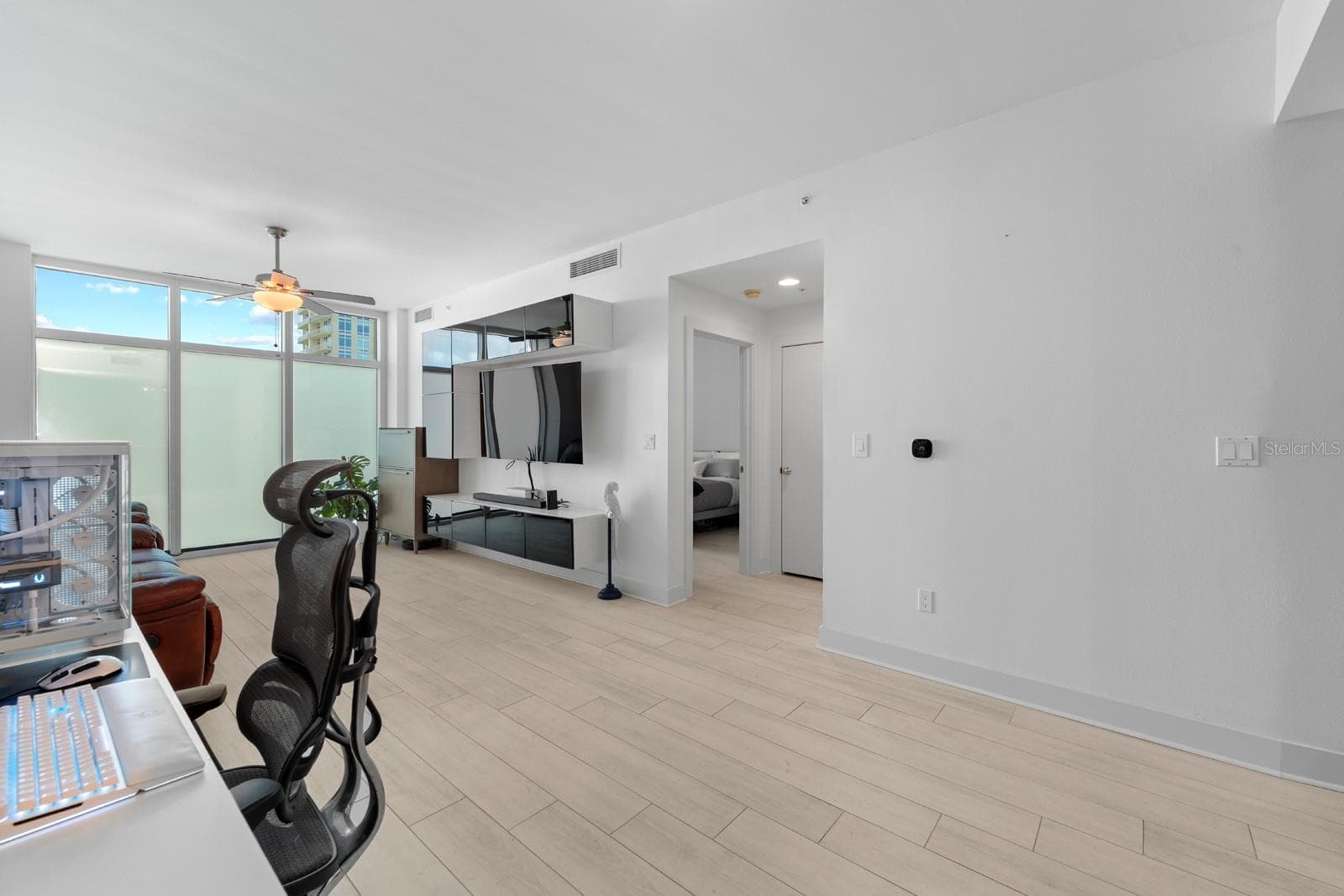 Condominium at 1208 E KENNEDY BLVD #723, TAMPA, photo 17 of 27