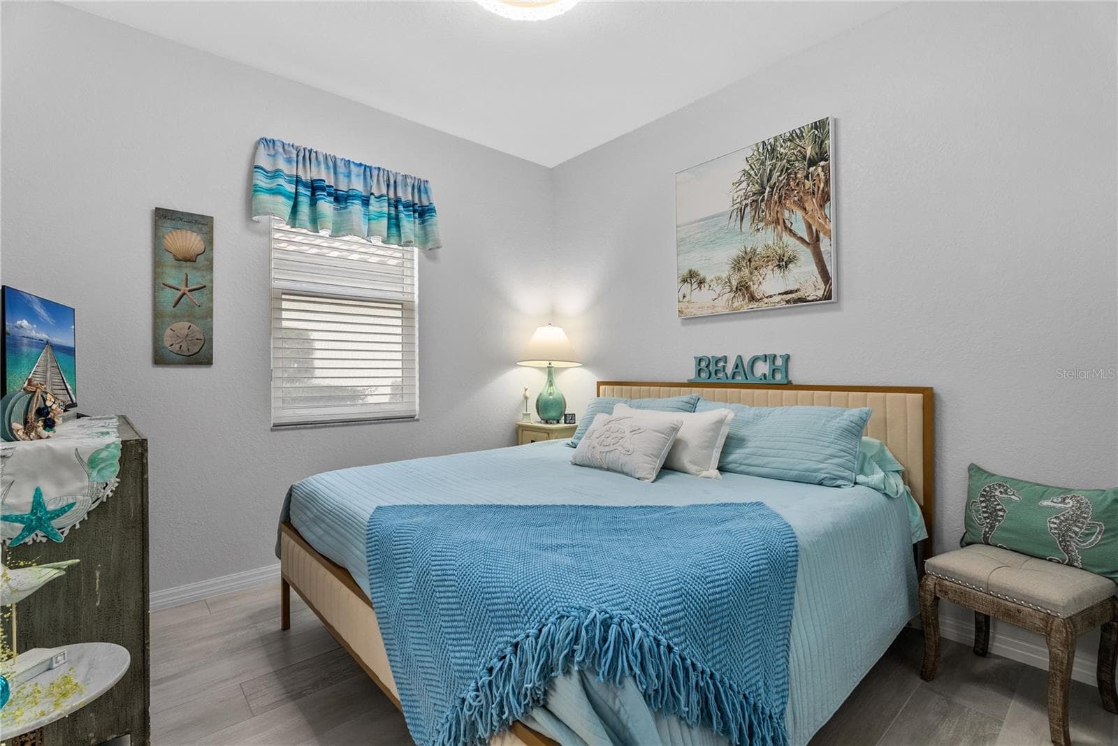 Bedroom 3 with a King Bed and ensuite Bath - 7122 MARSH VIEW TER, BRADENTON