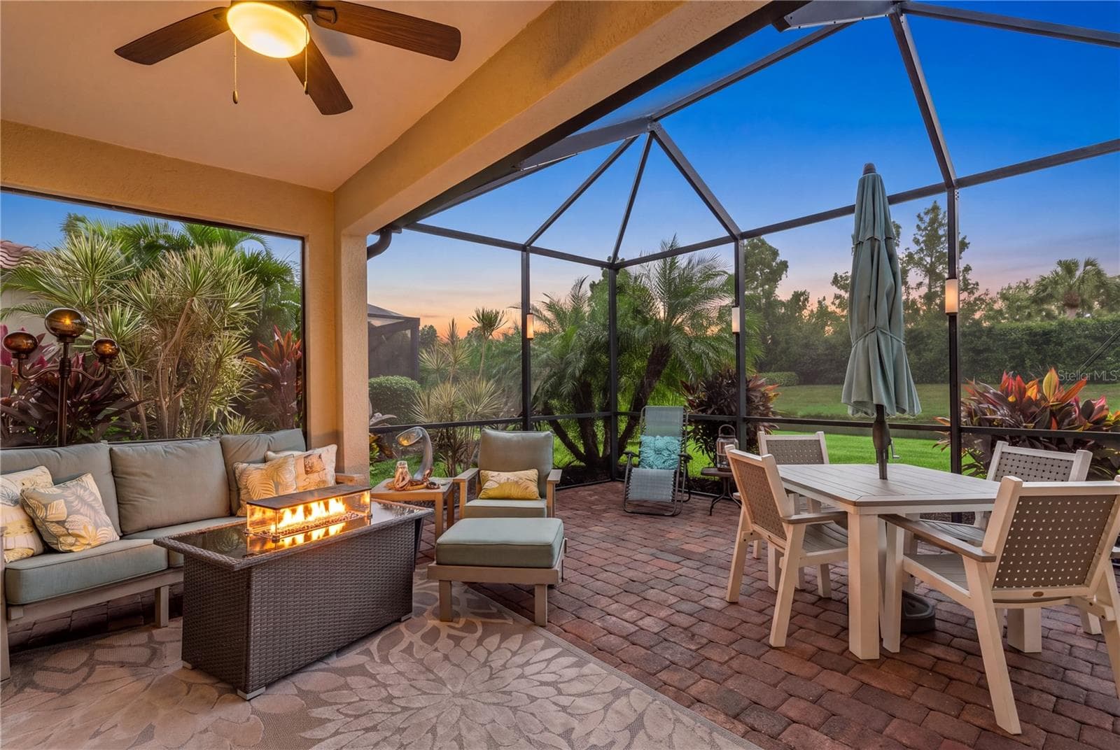 Gorgous water view and preserve behind holme - 7122 MARSH VIEW TER, BRADENTON