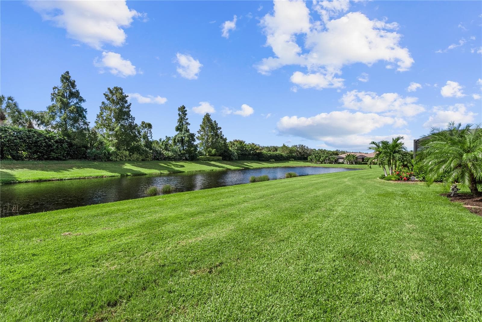 Beautiful water view and preserve behind home - 7122 MARSH VIEW TER, BRADENTON