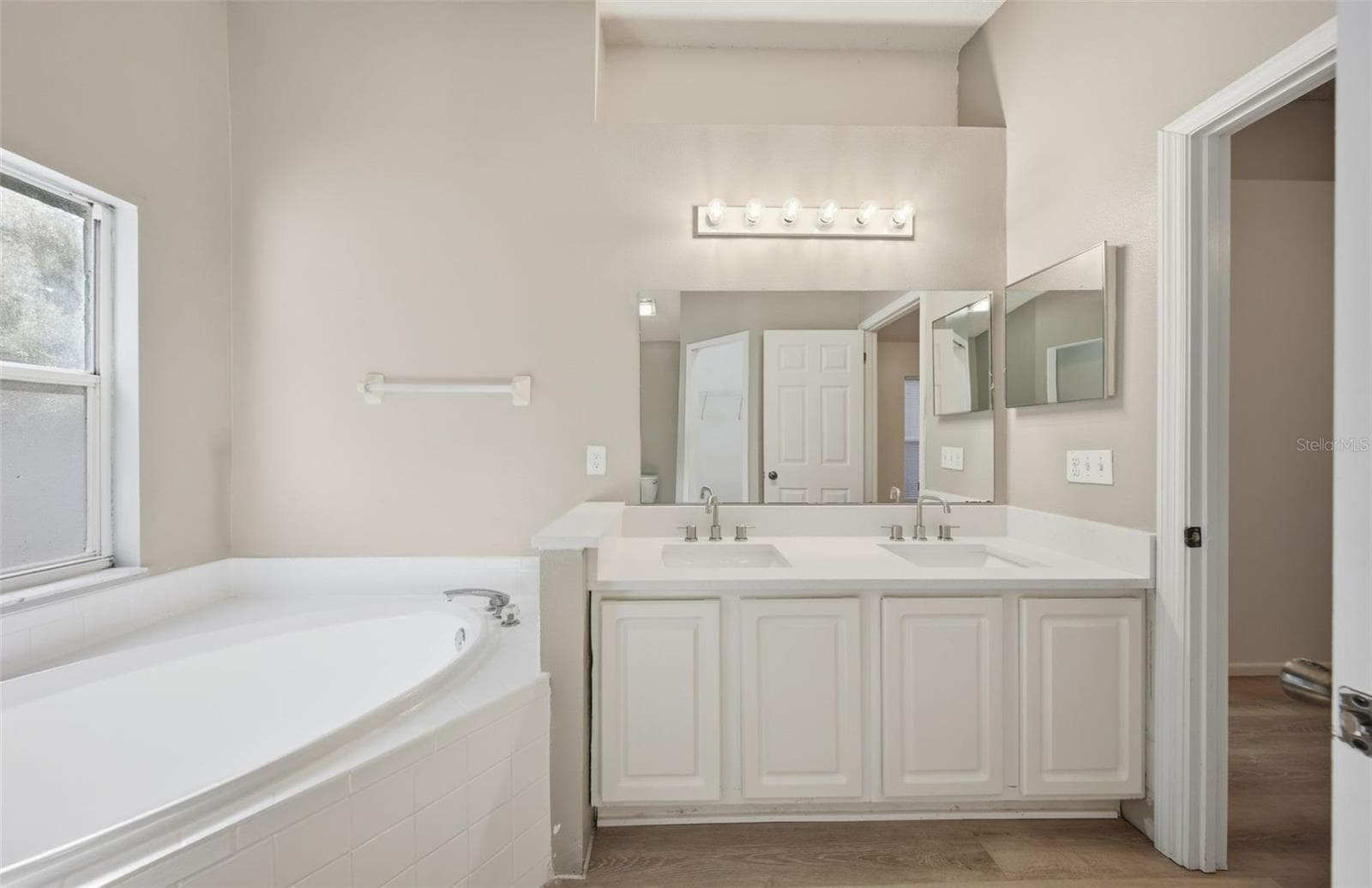 Garden Tub - 148 OAK GROVE RD, WINTER PARK