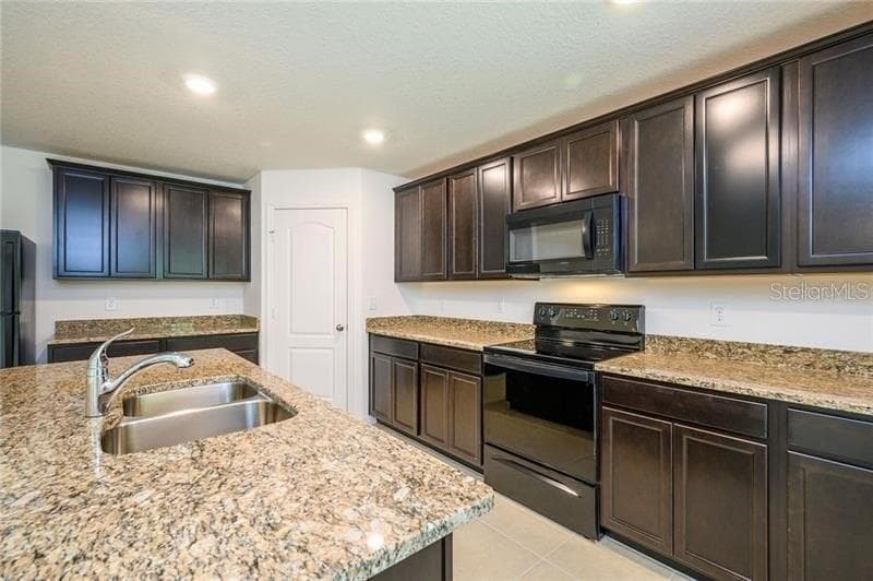 Single Family Residence at 12000 PALE GRASS WAY, LEESBURG, photo 20 of 22
