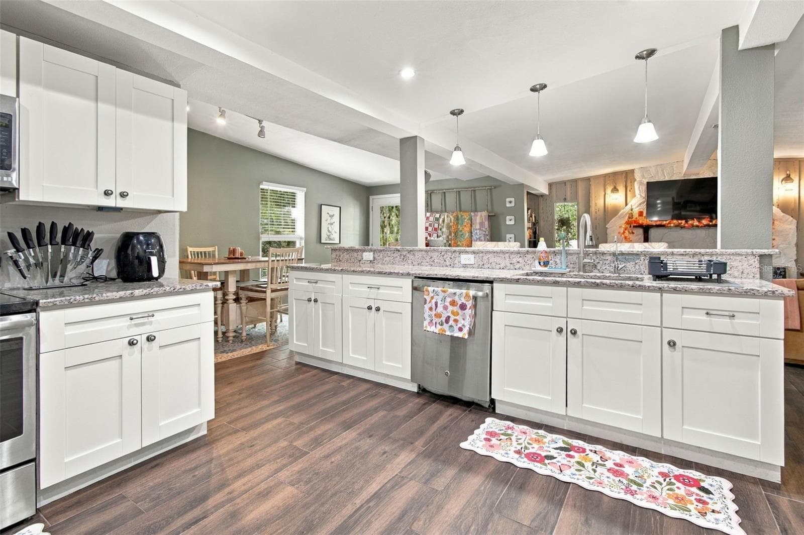 Single Family Residence at 1922 BEACHWAY LN, ODESSA, photo 21 of 78