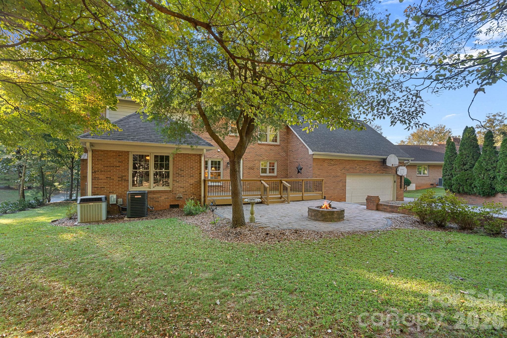 Single Family Residence at 2716 Oldenway Drive, Charlotte, photo 39 of 45