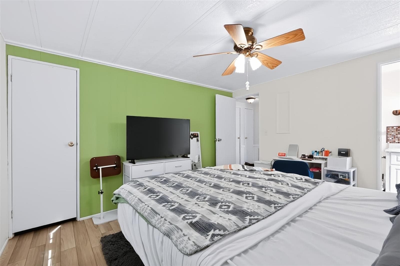 Single Family Residence at 8481 DICKENS AVE, BROOKSVILLE, photo 23 of 39