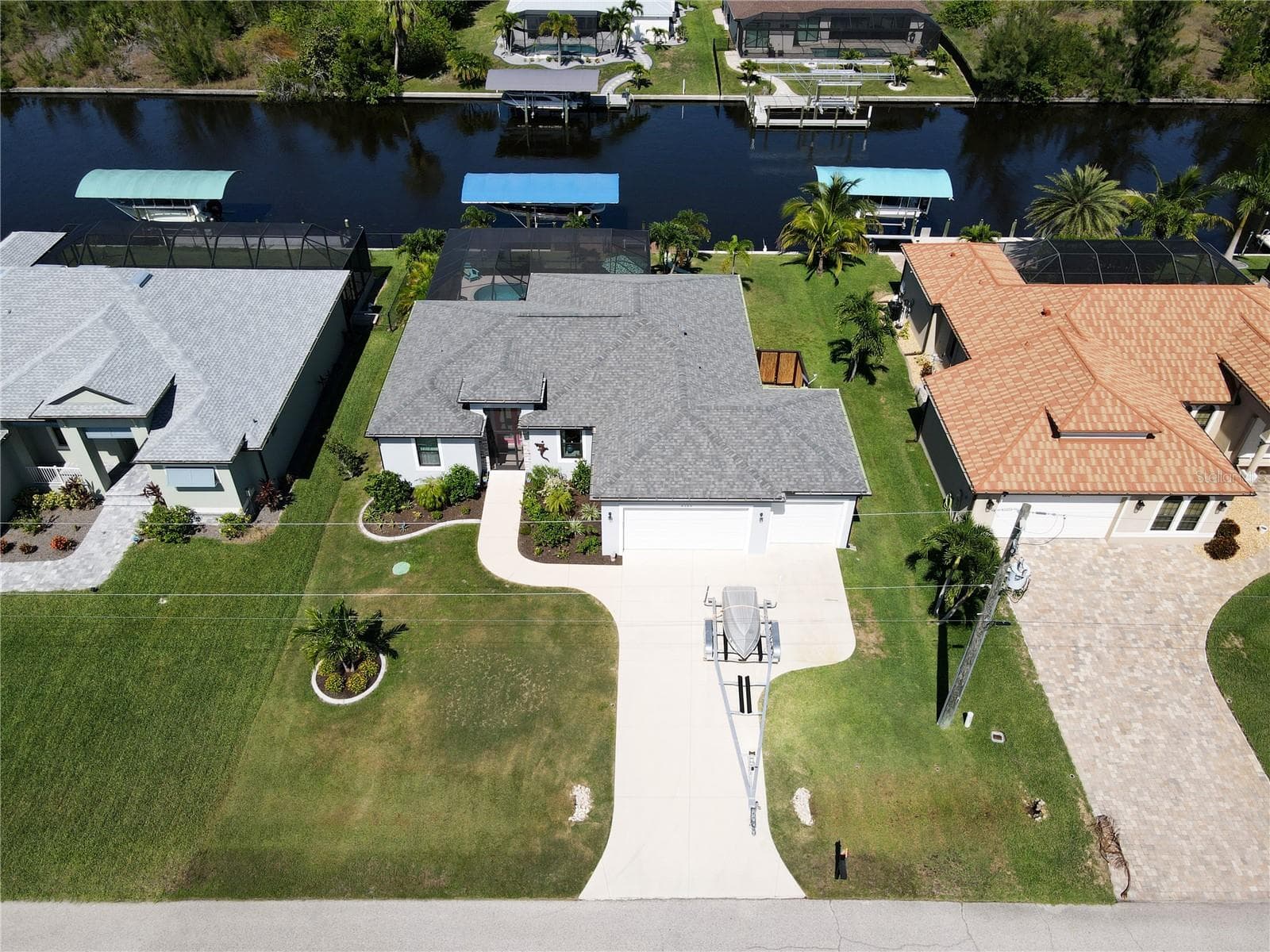 Single Family Residence at 8380 TECUMSEH CIR, PORT CHARLOTTE, photo 3 of 35