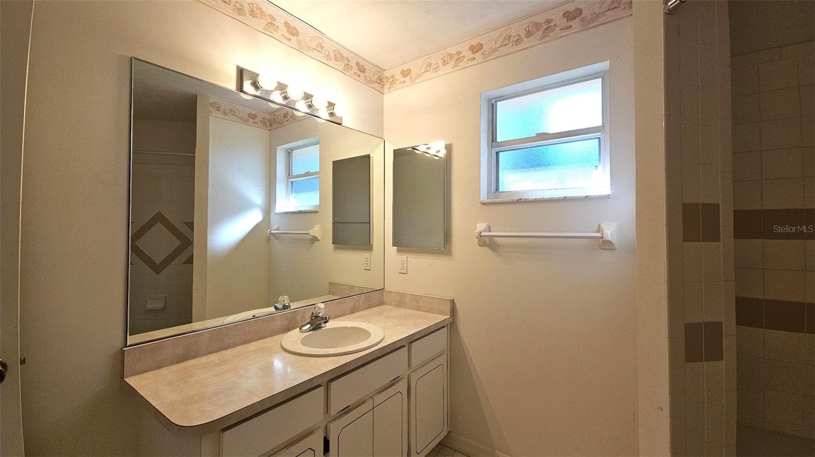 Bathroom - 115 CIRCLING WOOD CT, PORT ORANGE