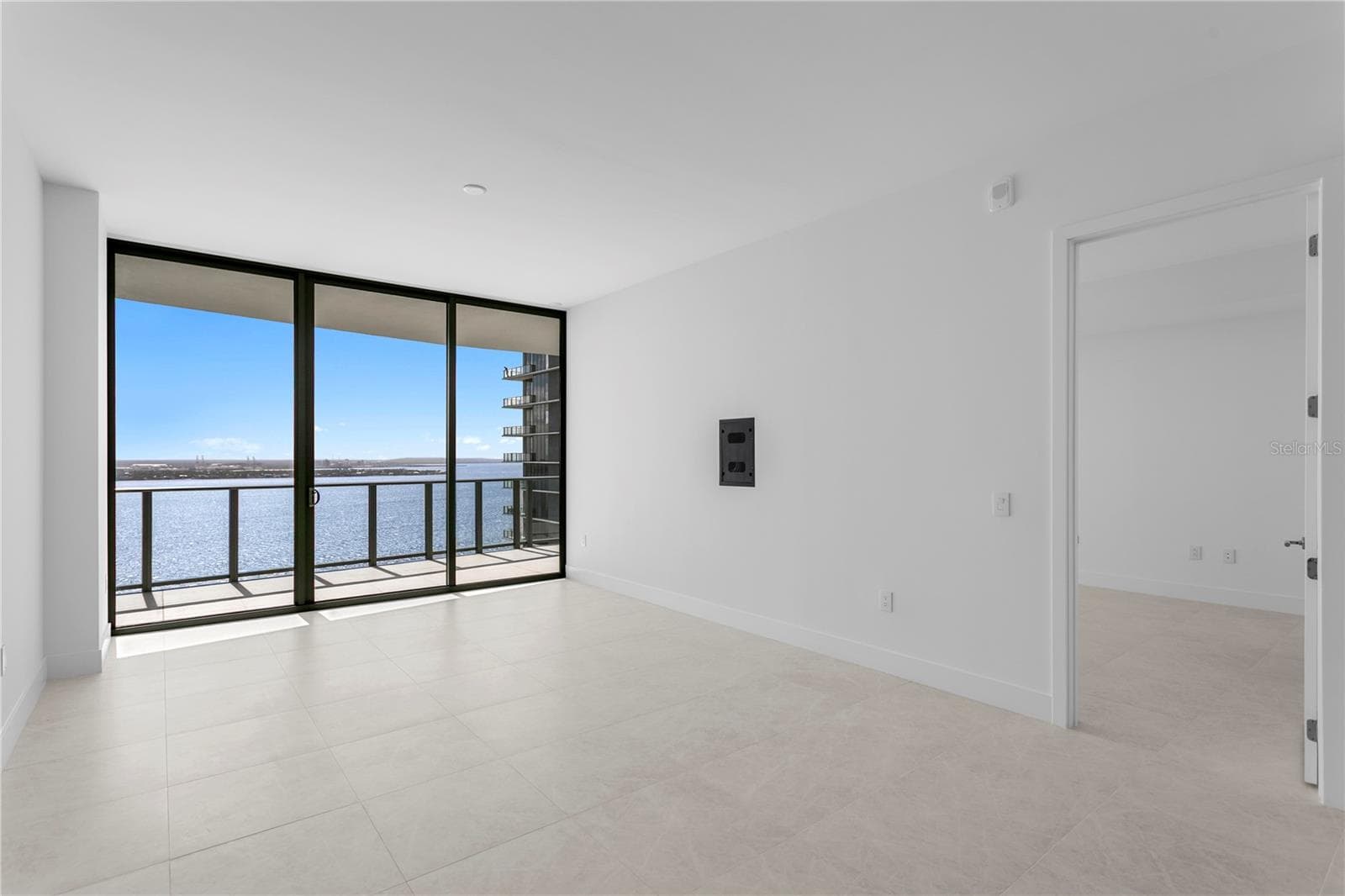 Condominium at 3015 S YSABELLA AVE #2603, TAMPA, photo 4 of 99