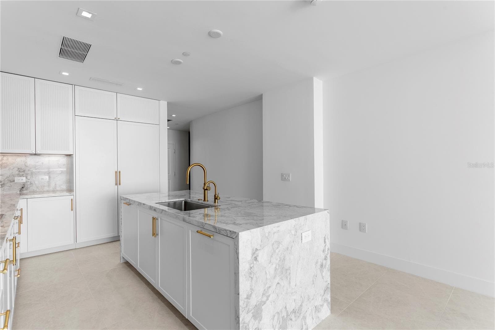 Condominium at 3015 S YSABELLA AVE #2603, TAMPA, photo 18 of 99
