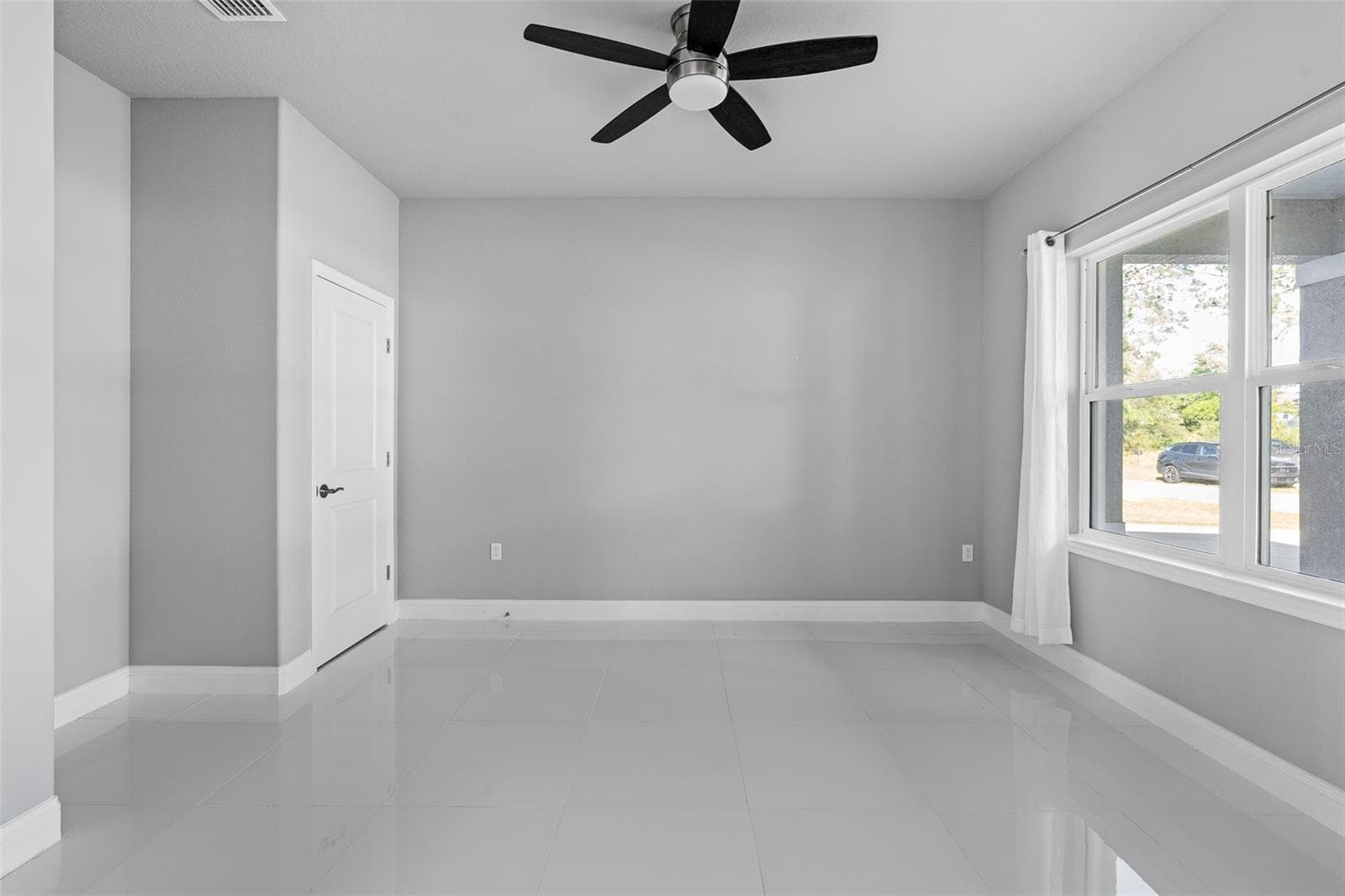 Single Family Residence at 20 EVANSVILLE LN, PALM COAST, photo 25 of 48