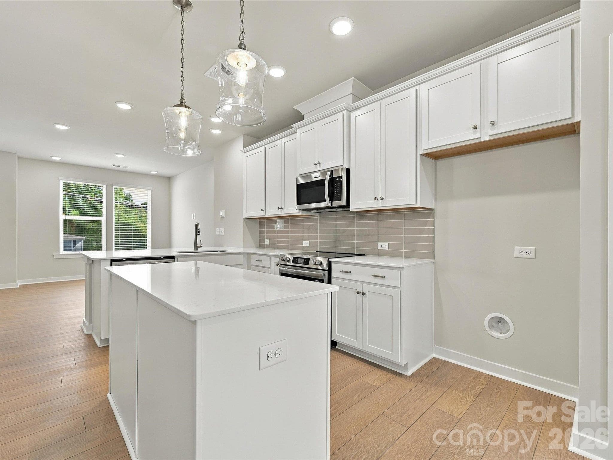 Townhouse at 3948 Craig Avenue, Charlotte, photo 4 of 31
