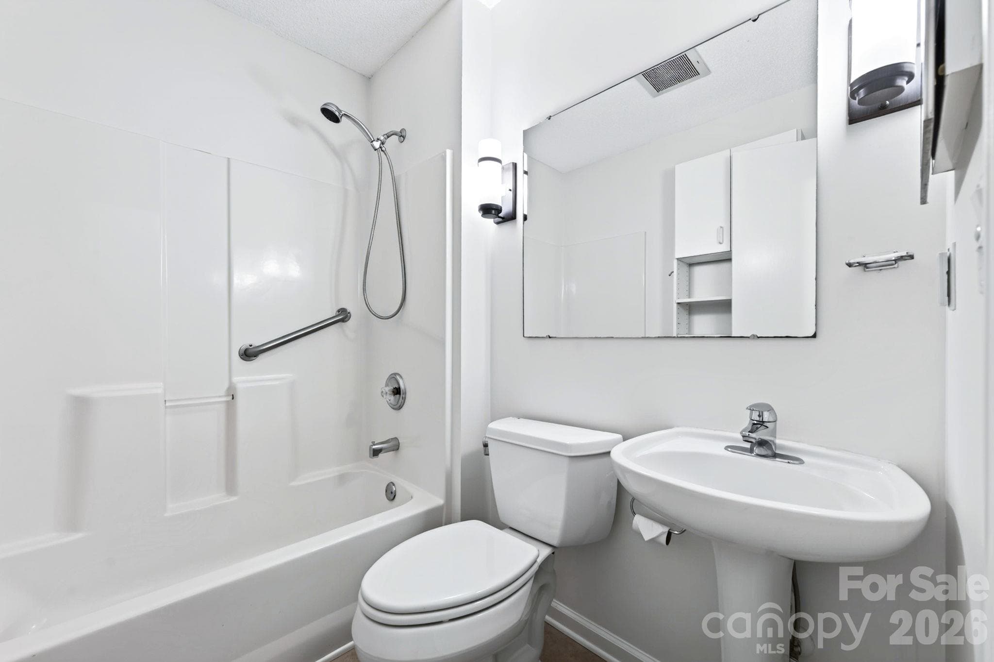 Lower level bathroom includes shower and tub - 43 Vermont Court, Asheville