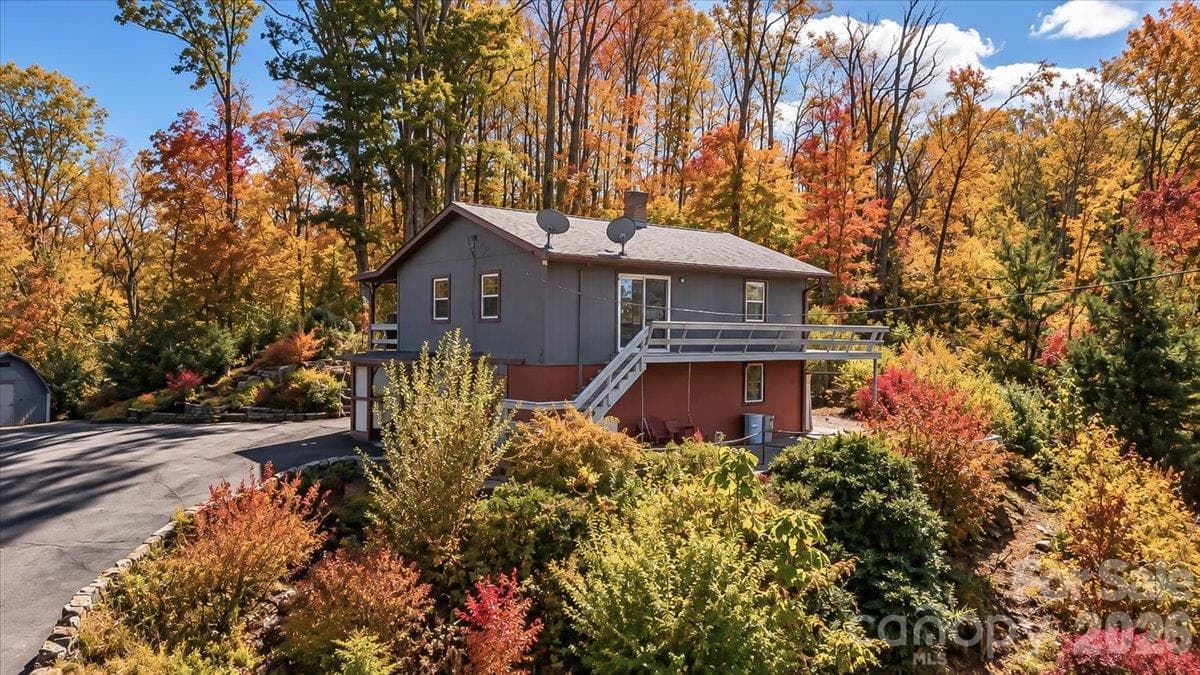 Single Family Residence at 854 Ox Creek Crest Lane, Weaverville, photo 3 of 43
