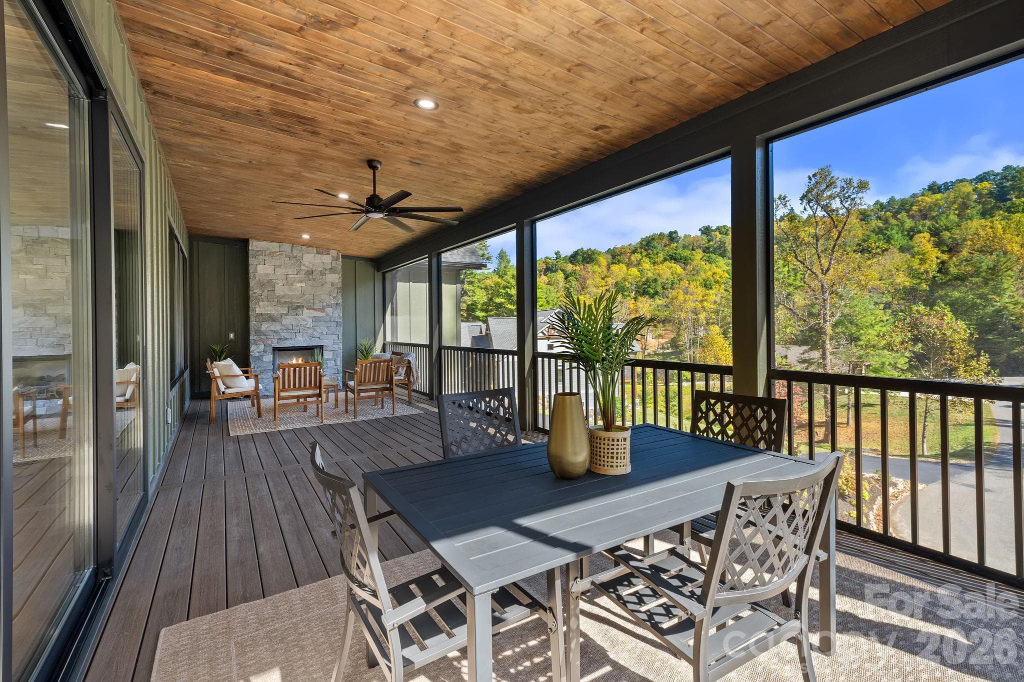 Single Family Residence at 21 Poplar Run Circle, Asheville, photo 22 of 48