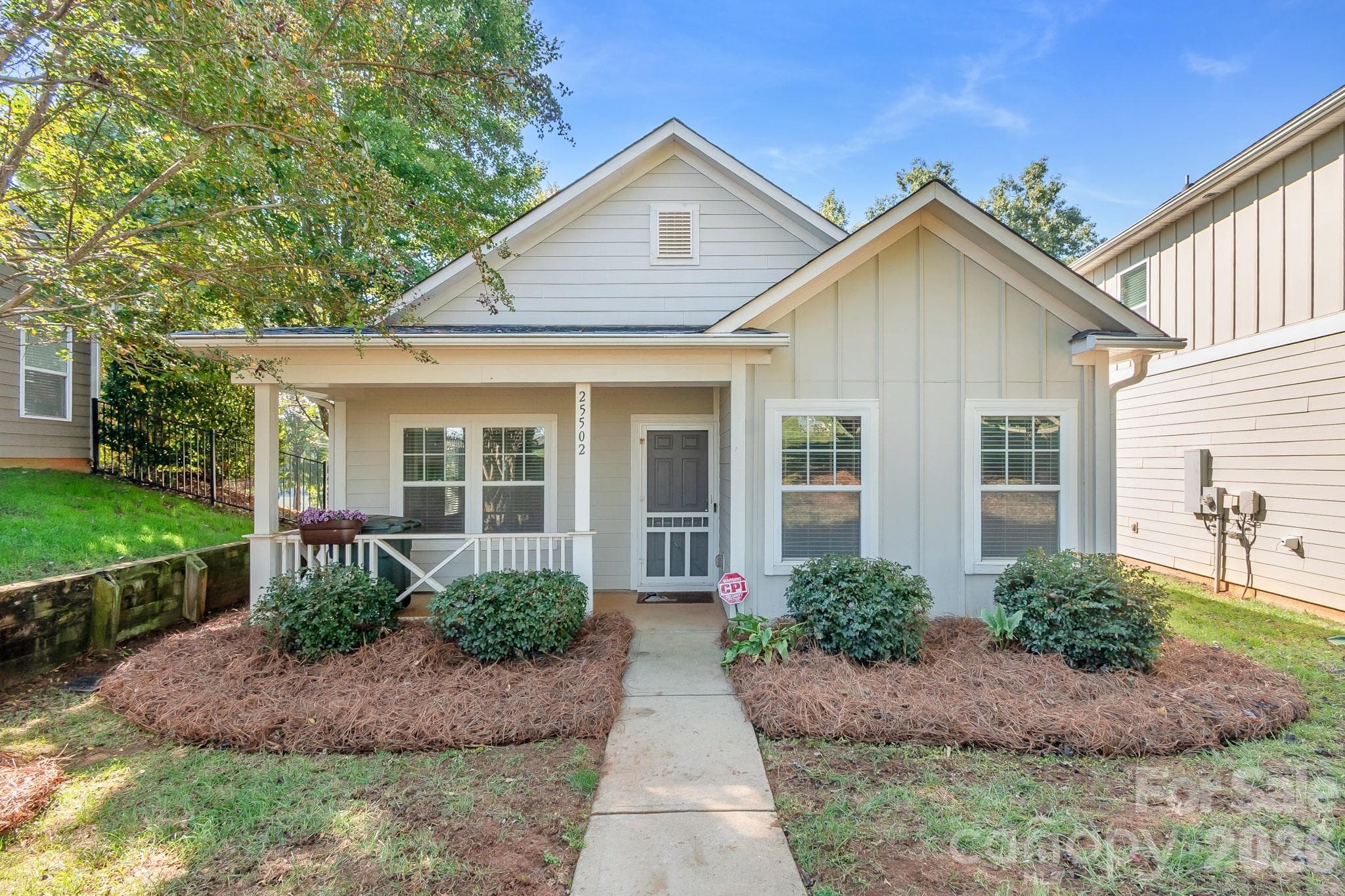 Single Family Residence at 25502 Seagull Drive, Lancaster, photo 3 of 44