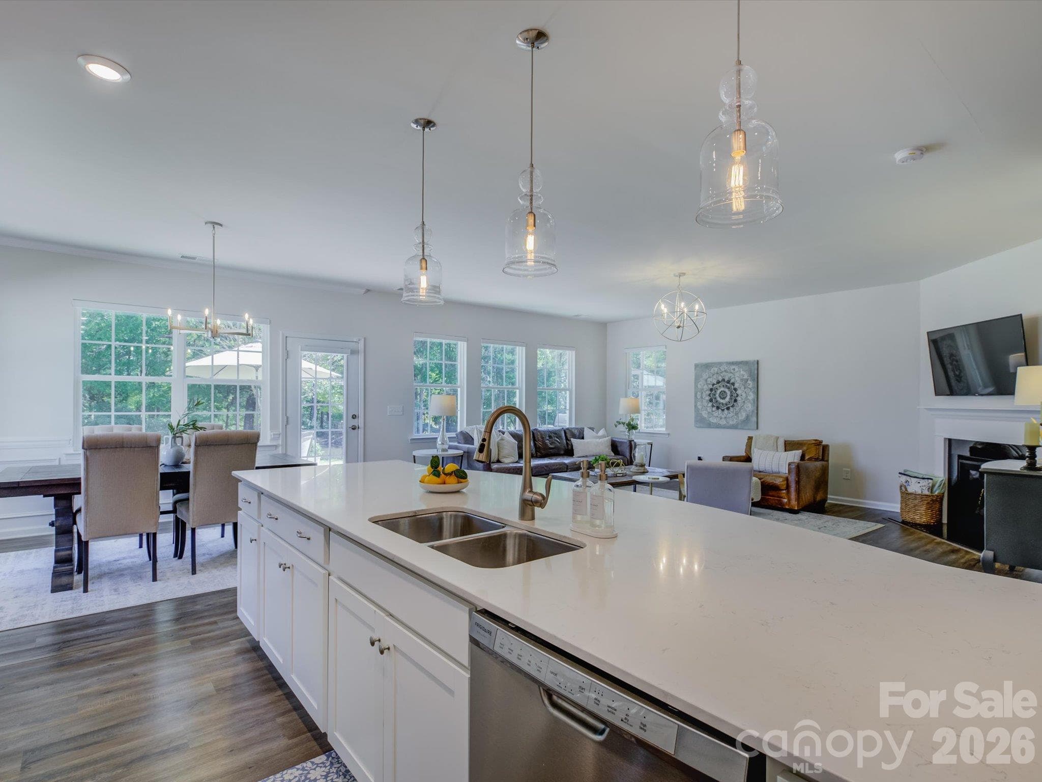 Single Family Residence at 12537 Belmont Mansion Drive, Charlotte, photo 7 of 46
