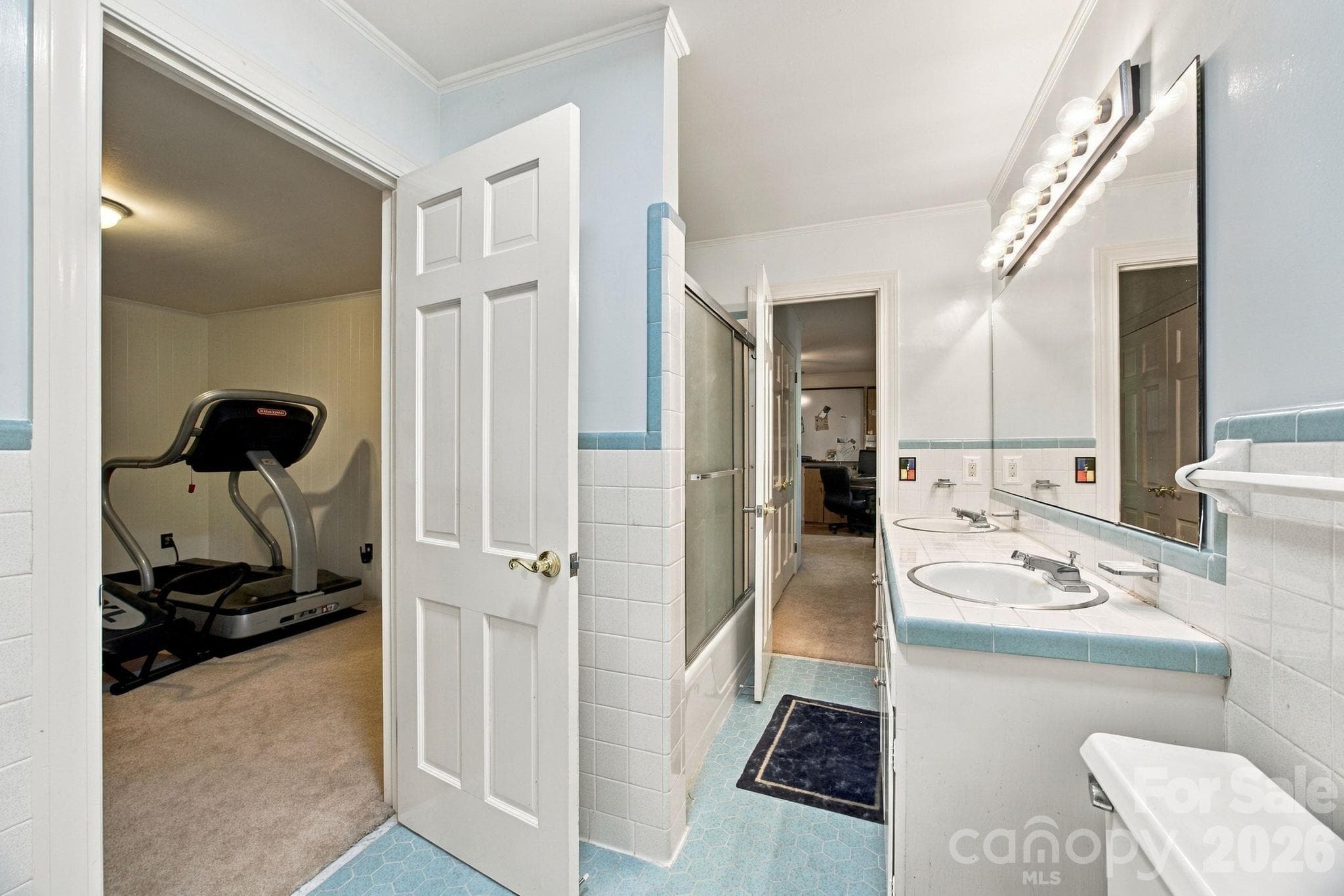 Single Family Residence at 227 Camelot Drive, Salisbury, photo 32 of 48