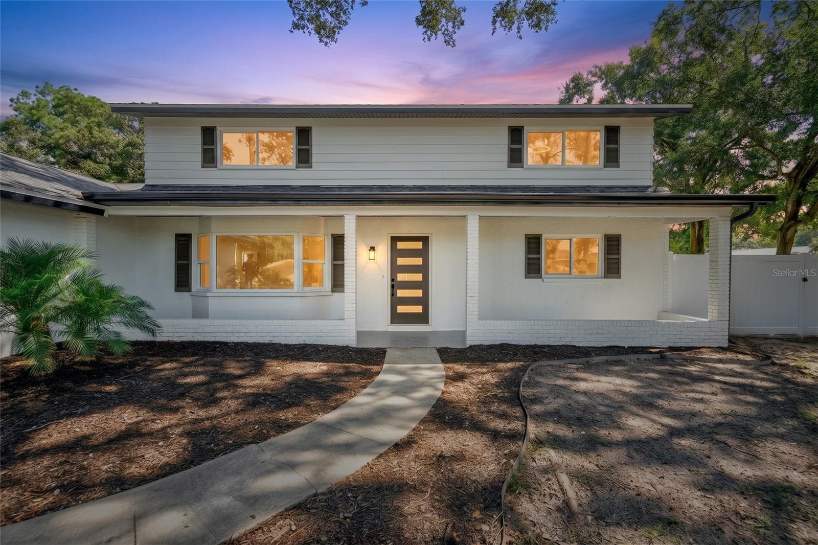 Single Family Residence at 1595 OAK LN, CLEARWATER, photo 2 of 64