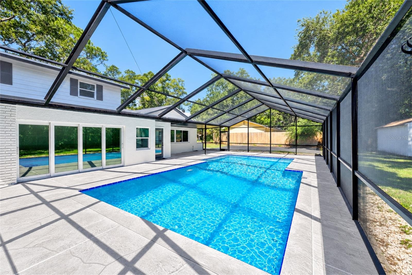 Single Family Residence at 1595 OAK LN, CLEARWATER, photo 44 of 64
