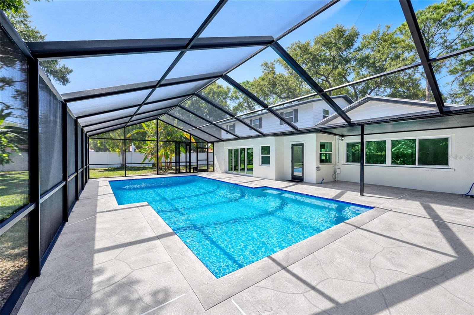 Single Family Residence at 1595 OAK LN, CLEARWATER, photo 48 of 64
