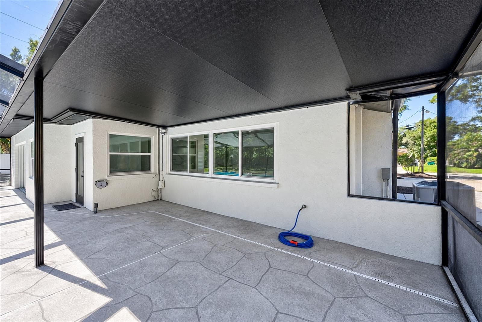 Single Family Residence at 1595 OAK LN, CLEARWATER, photo 49 of 64