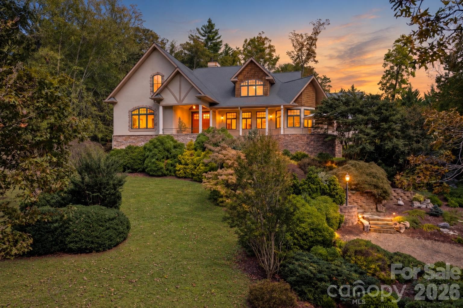 211 South Plains Drive