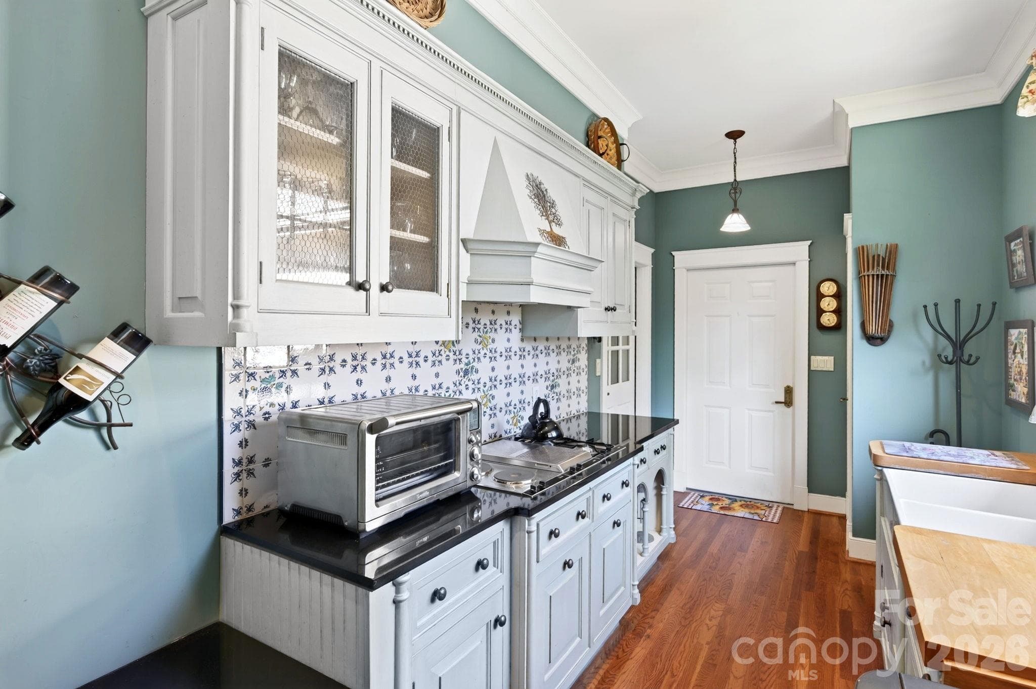 Smallbone Cabinets and Hand-Painted Spanish Tile Backsplash - 211 South Plains Drive, Asheville