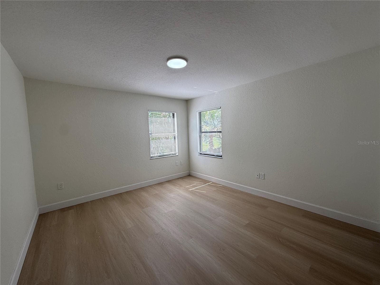 Single Family Residence at 6926 ODONIEL LOOP W, LAKELAND, photo 26 of 31