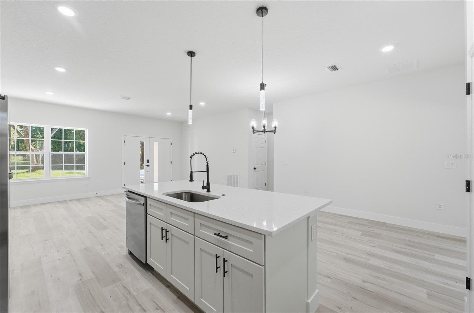 Single Family Residence at 19487 SAINT GEORGE DR, DUNNELLON, photo 21 of 43