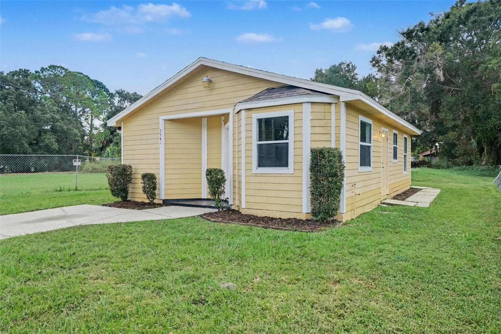Single Family Residence at 2541 CRAWFORD DR, SANFORD, photo 3 of 26