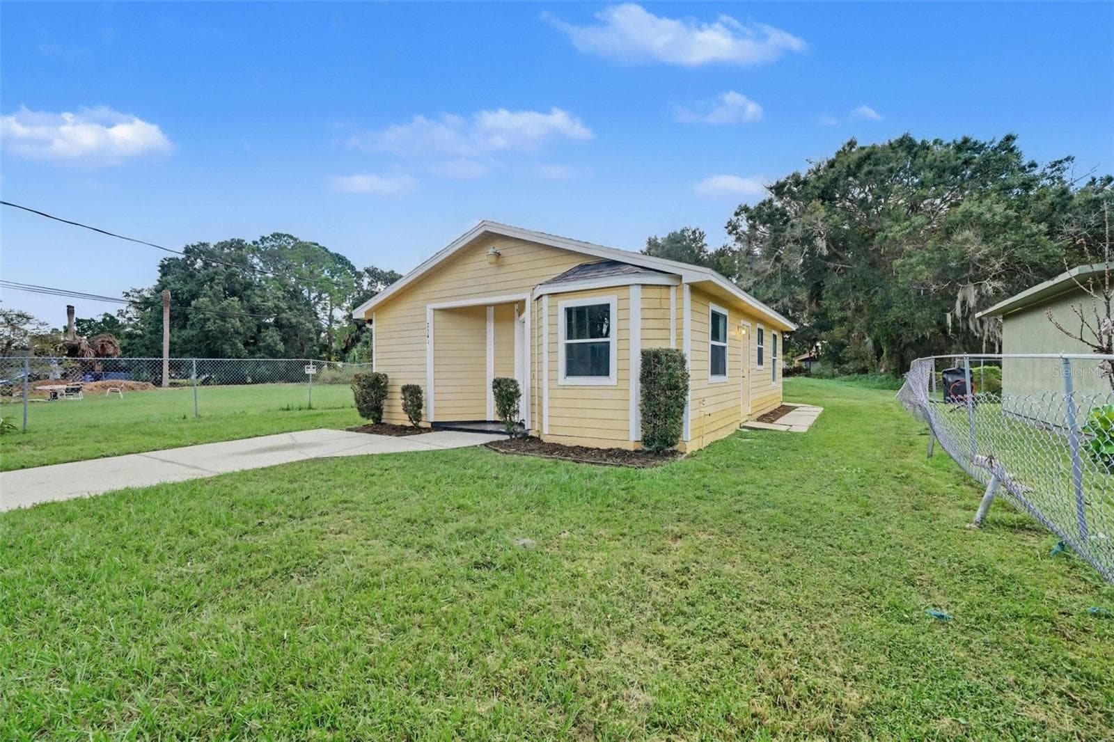 Single Family Residence at 2541 CRAWFORD DR, SANFORD, photo 4 of 26