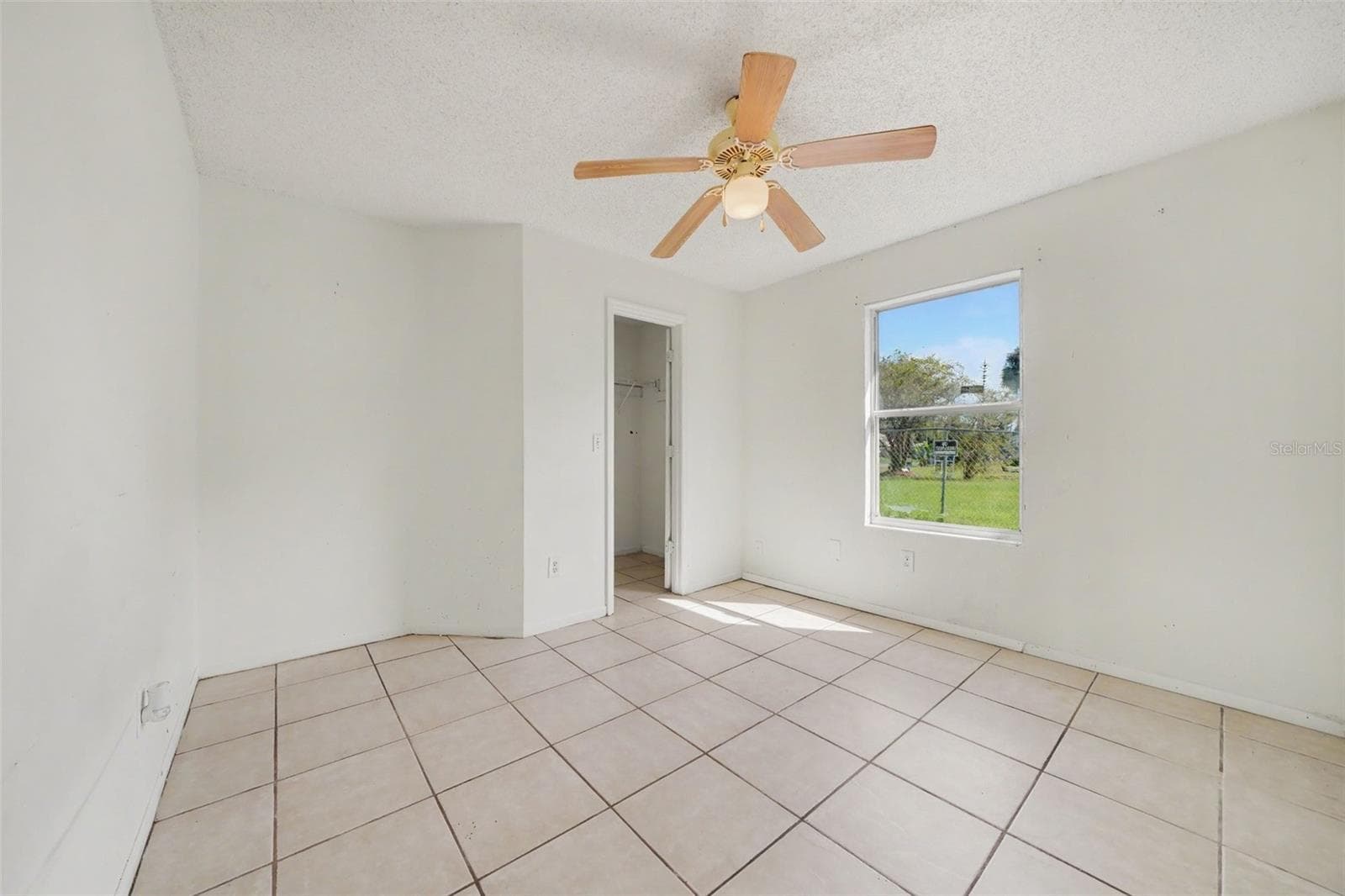 Single Family Residence at 2541 CRAWFORD DR, SANFORD, photo 13 of 26