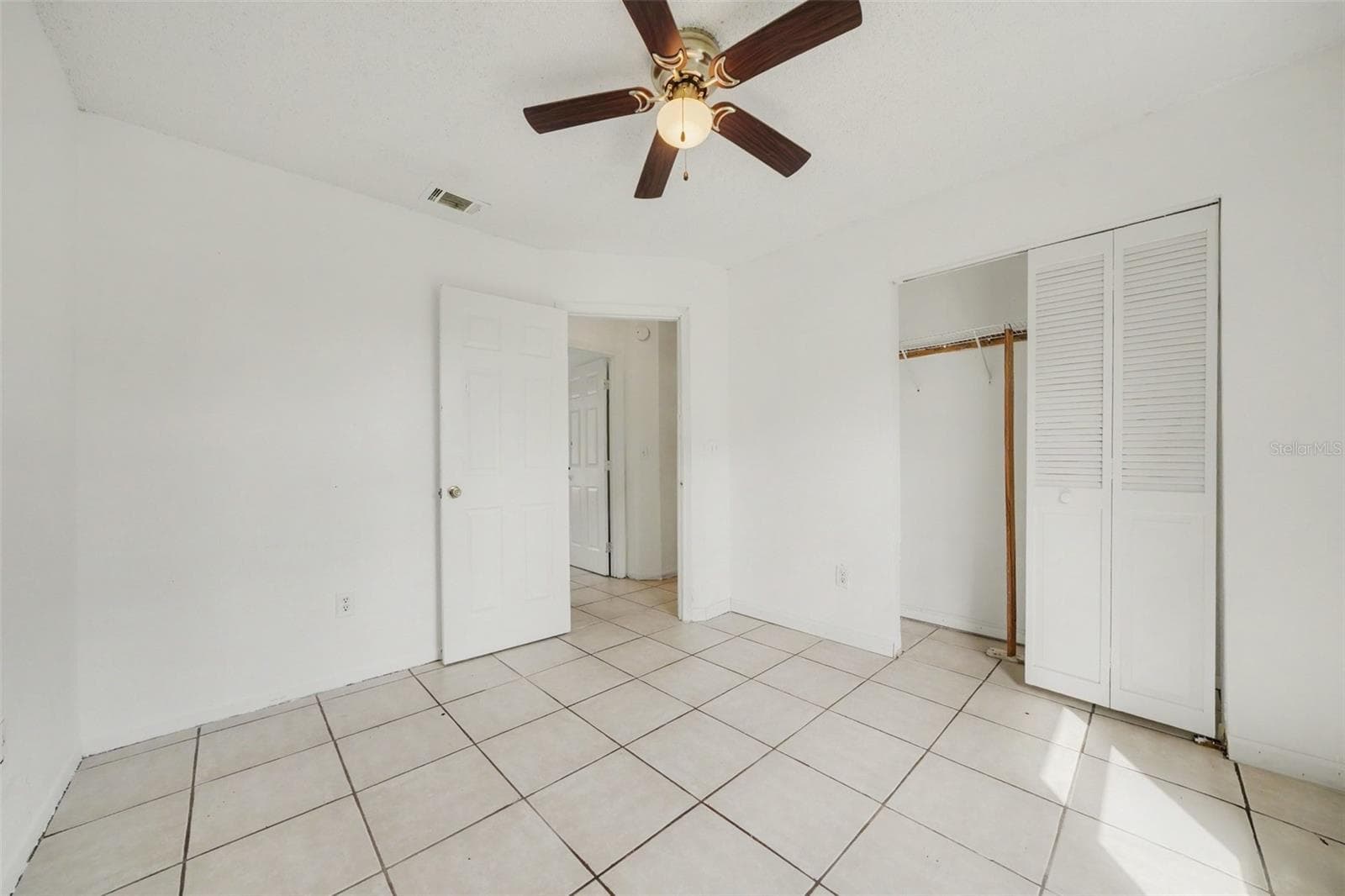 Single Family Residence at 2541 CRAWFORD DR, SANFORD, photo 18 of 26