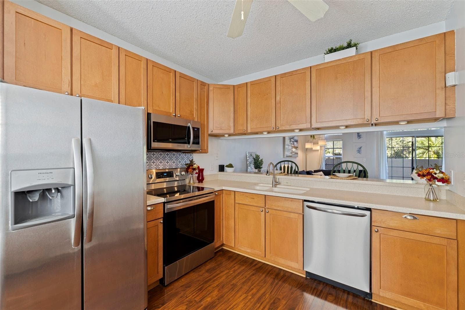 Townhouse at 2802 W CLEVELAND ST #B, TAMPA, photo 8 of 27
